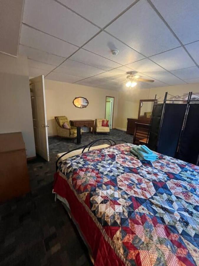 Apartment Spacious Near Guthrie Packer Sayre